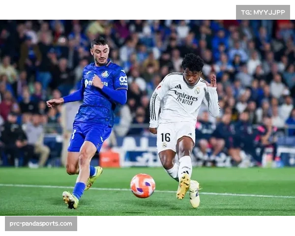 赫塔菲后卫达文奇膝关节旧伤未愈,长期缺阵影响防线稳定性 赫塔菲后卫达文奇膝关节旧伤未愈,长期缺阵影响防线稳定性